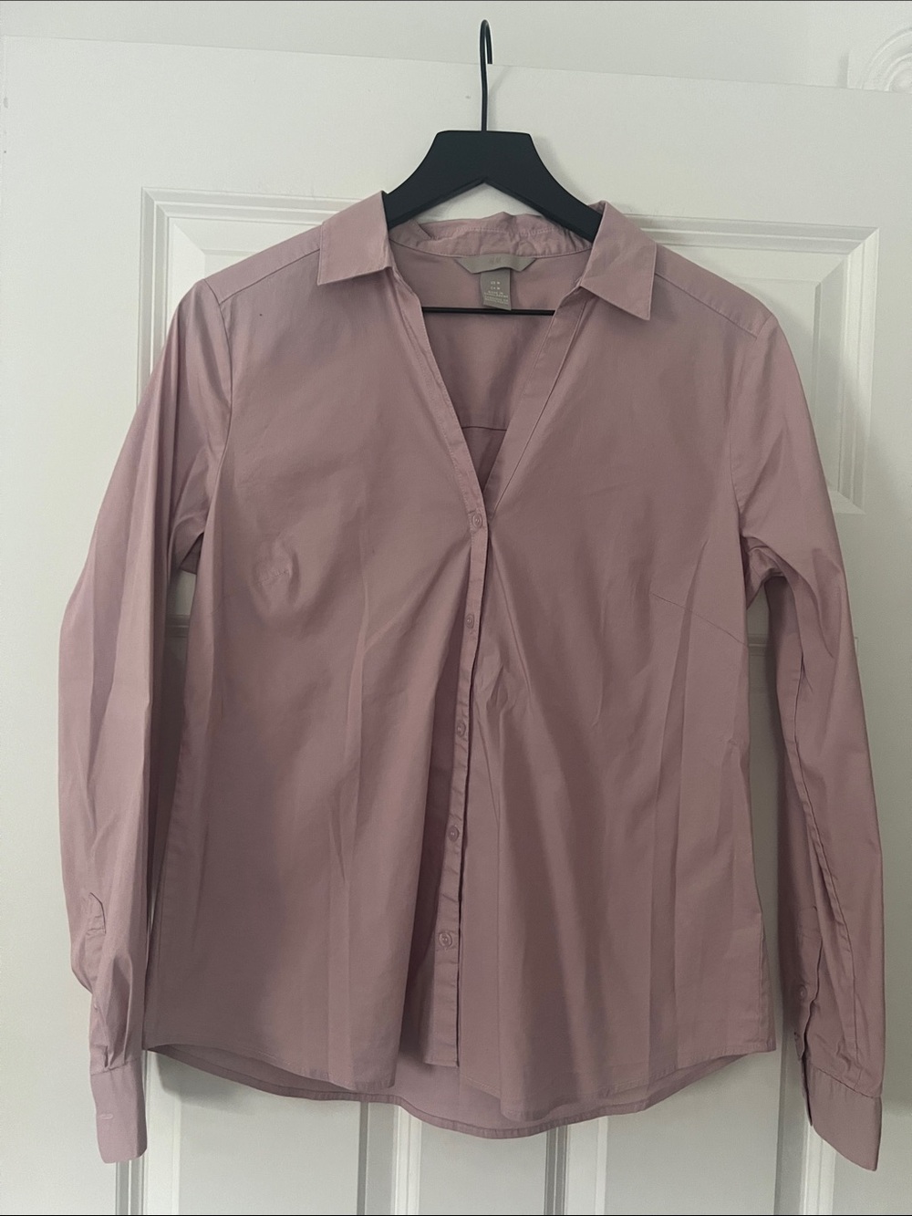 H&M Blush Pink Fitted Button Down Shirt Size Medium